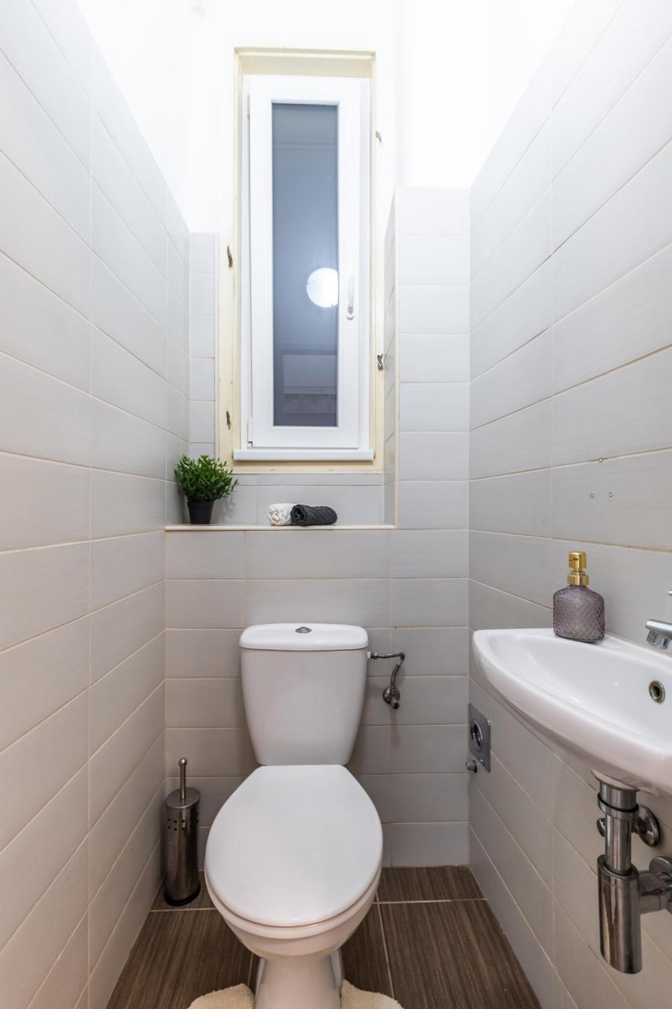 Real Apartments Lovag Βουδαπέστη Εξωτερικό φωτογραφία