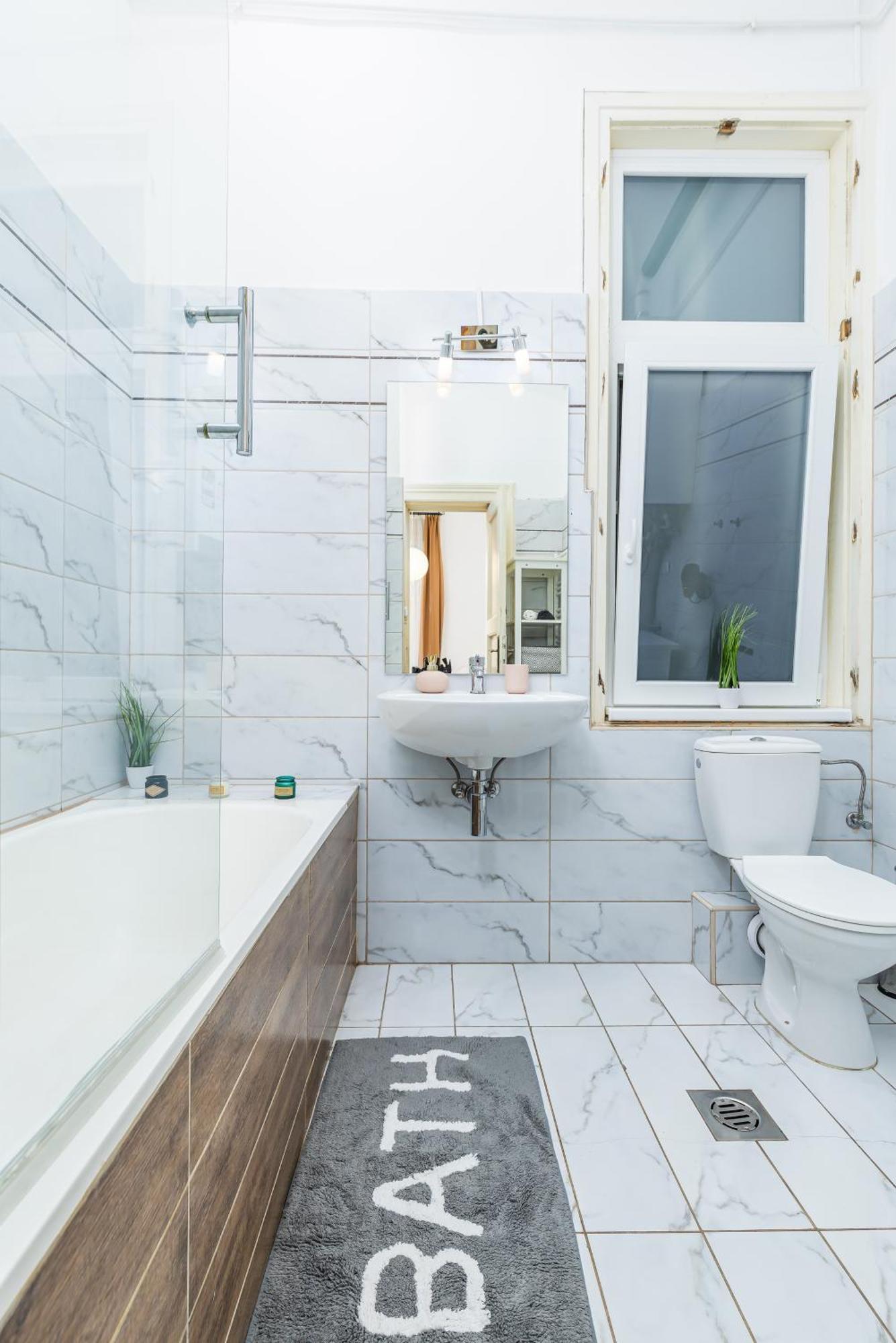 Real Apartments Lovag Βουδαπέστη Εξωτερικό φωτογραφία