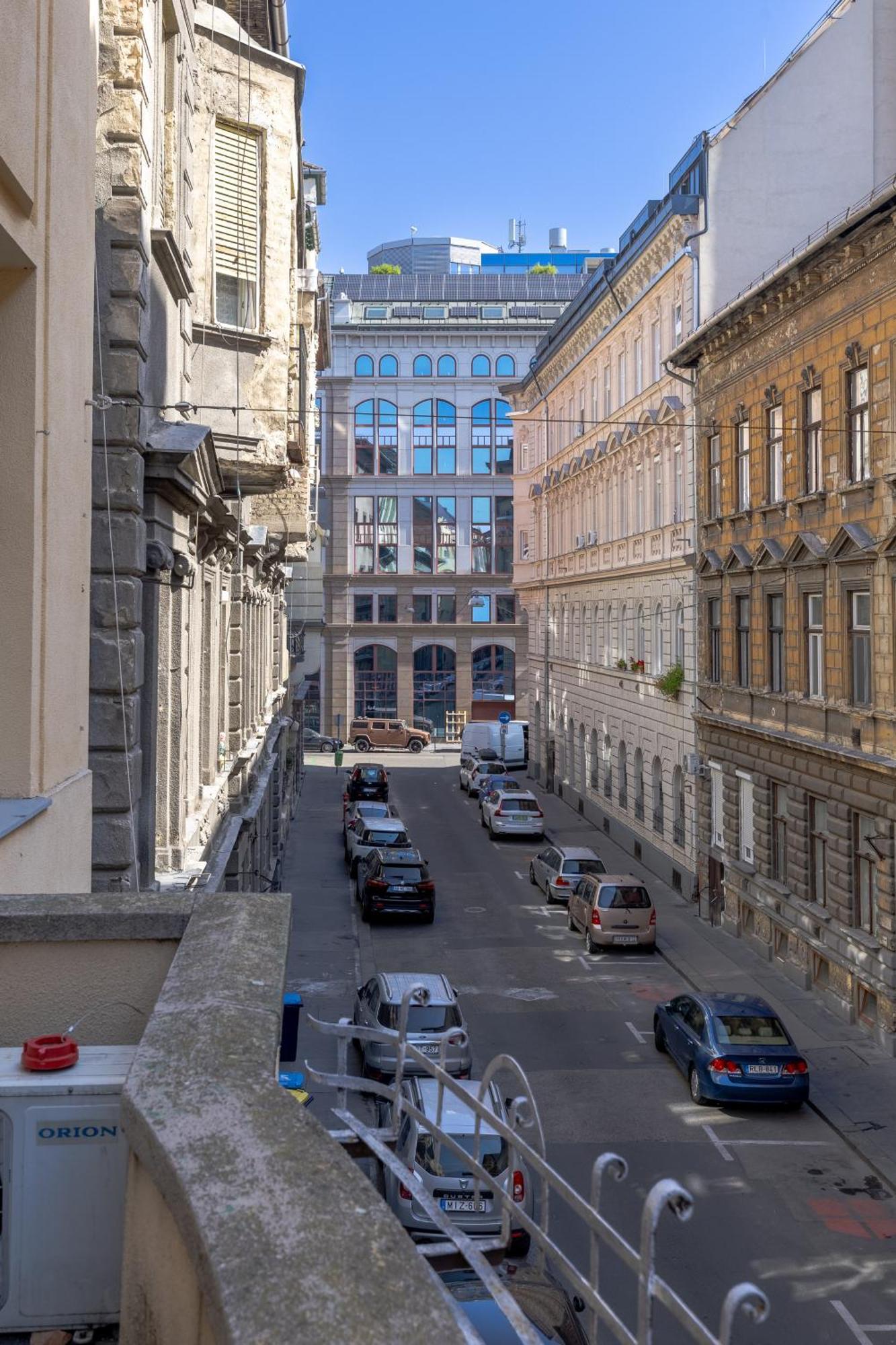 Real Apartments Lovag Βουδαπέστη Εξωτερικό φωτογραφία